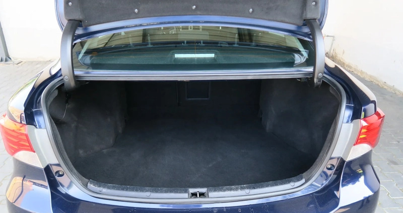 Toyota Avensis cena 36700 przebieg: 153000, rok produkcji 2012 z Skierniewice małe 301